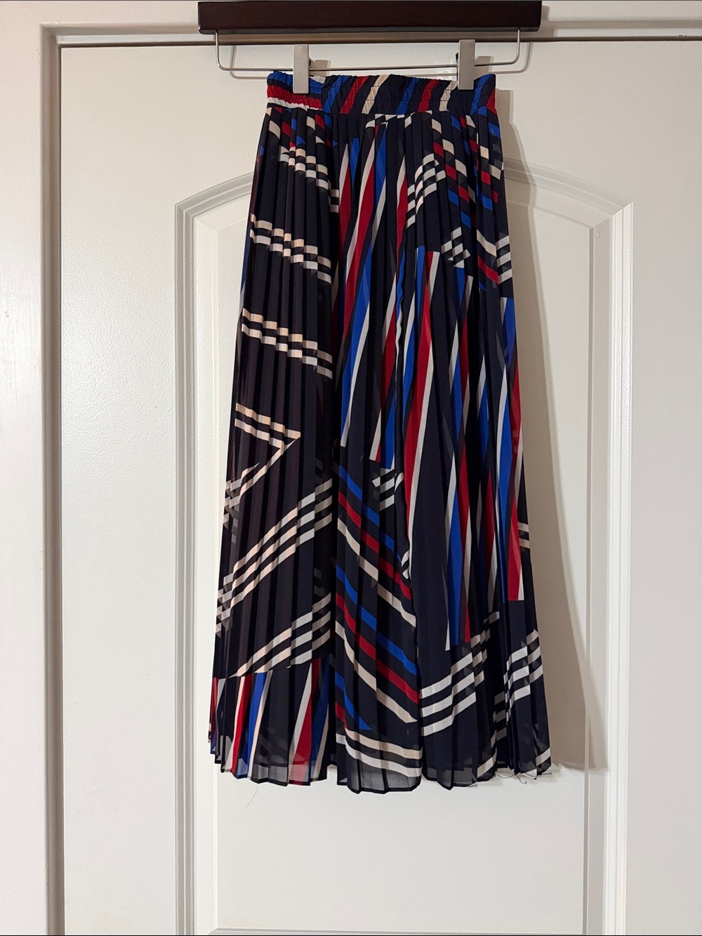 Roz & Ali Navy Pleated Midi Skirt with Red, Blue & White Stripes Size 1X